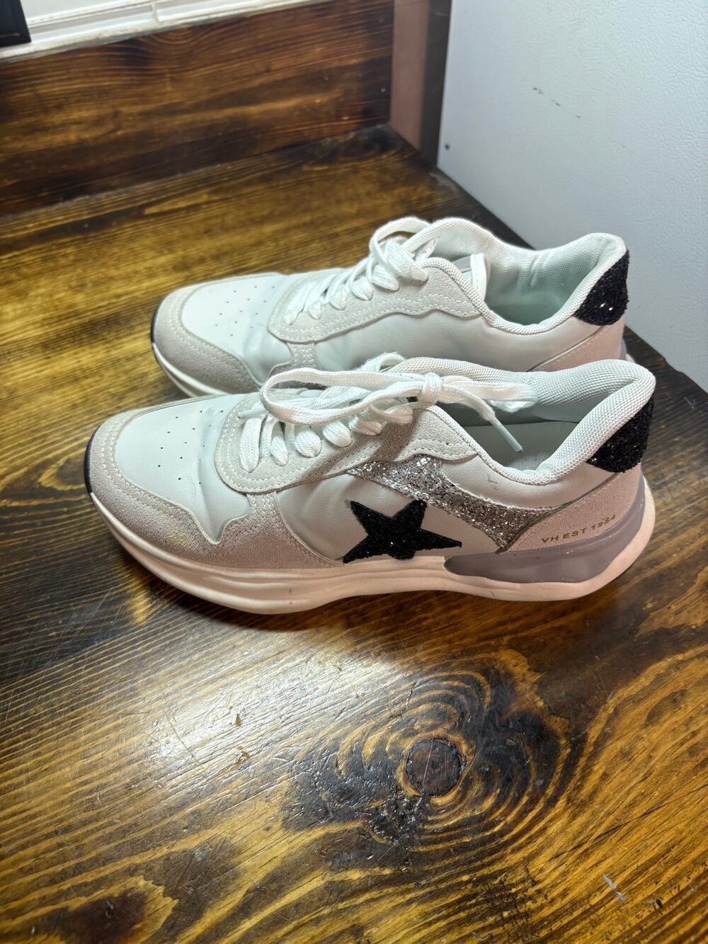 Vintage havana White Sneakers‎ Size 8